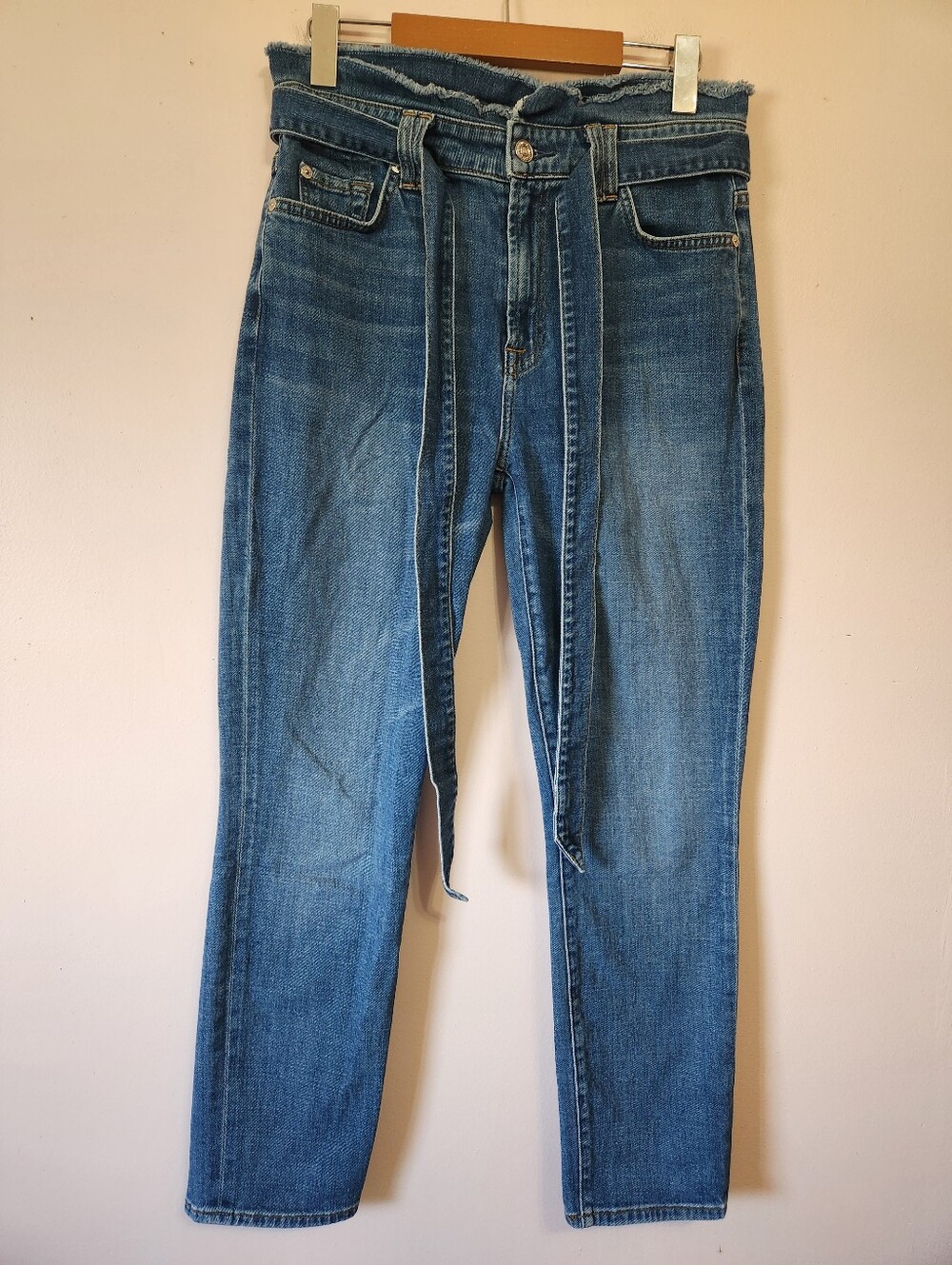 7 For All Mankind Paperbag Waist Belted Straight Leg Jeans Raw Hem Size 28 EUC